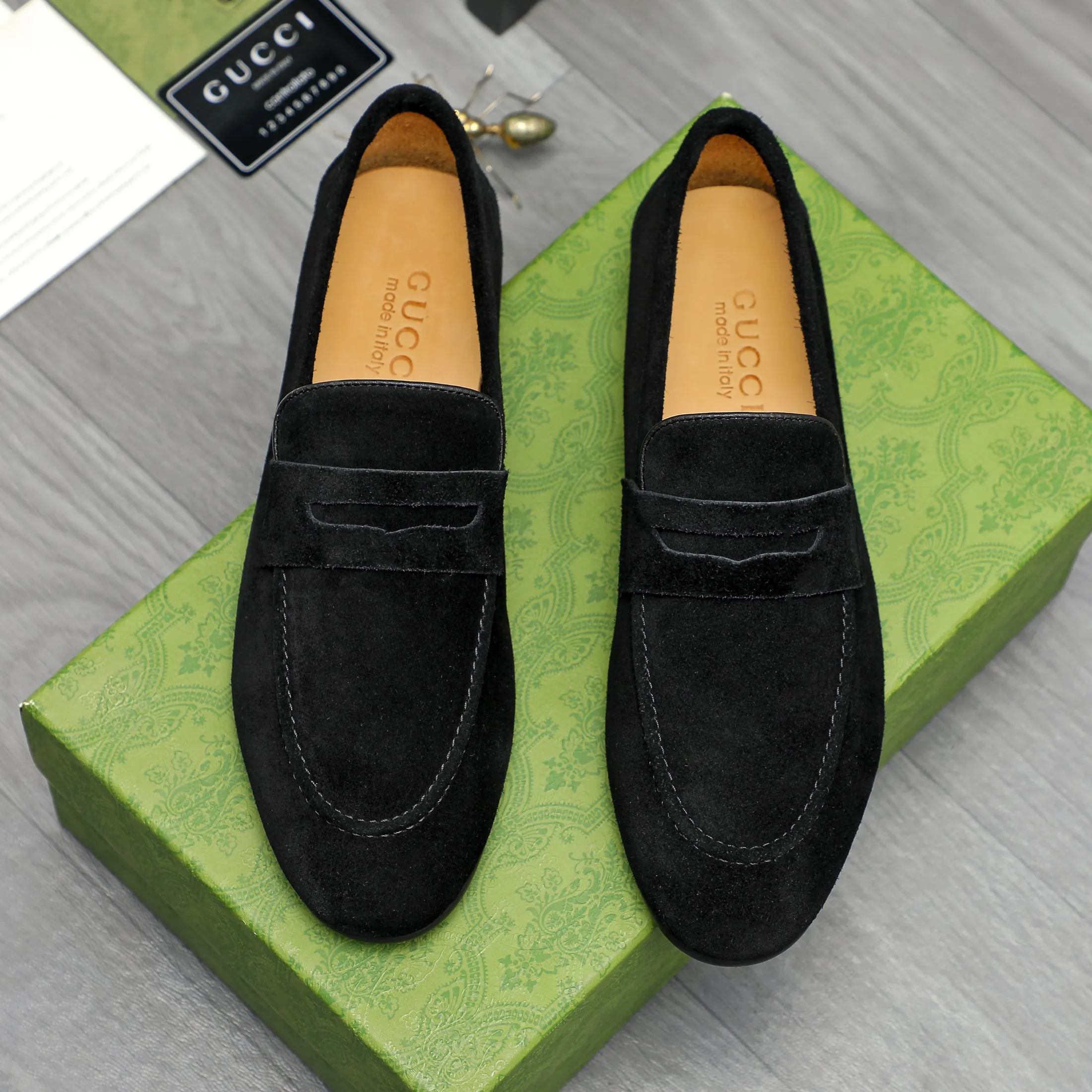 Men's shoes 💰p400 Product trademark: GUCCI "Gucci" business casual leather shoes Regular size: 38-46 (38.45.46 custom-made, non-returnable) Product materials: Selected suede cowhide upper, cowhide lining, original rubber outsole